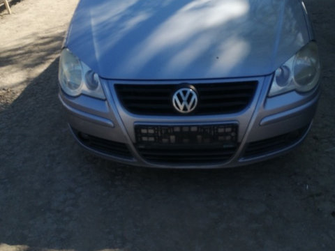 Dezmembram vw polo 9n,an2006,1.2 benzina