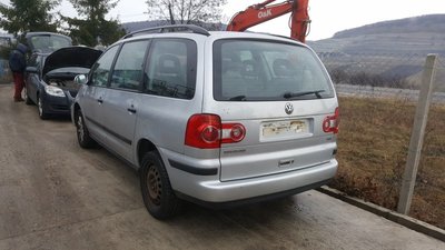 Dezmembram Vw Sharan 1.9 TDI AUY Automat 2004-