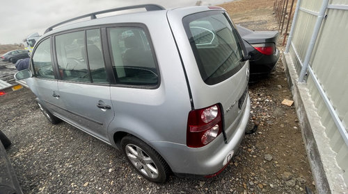 Dezmembram VW Touran 1,9 BLS