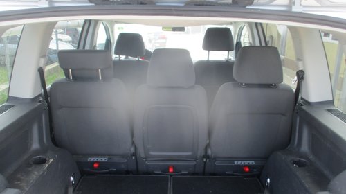 DEZMEMBRAM VW TOURAN FACELIFT 2009