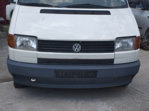 Dezmembram VW Transporter 4, an fabricatie 1995, 2.4 D