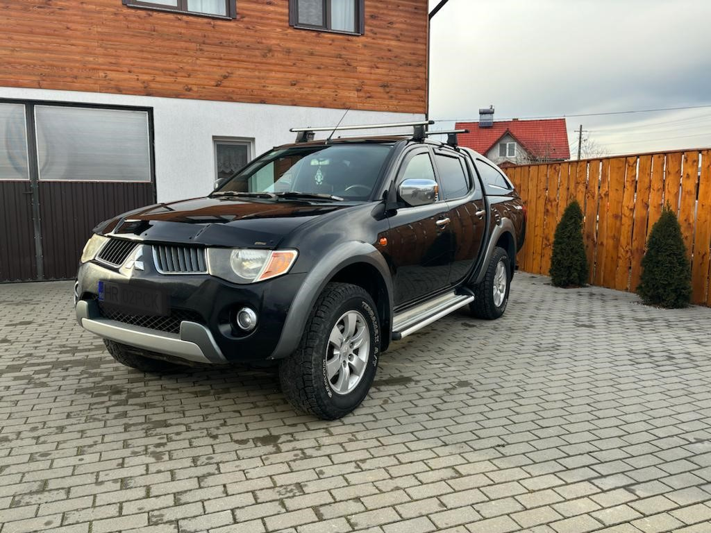 Dezmembrare Mitsubishi L200 2.5 Diesel 2006-2014