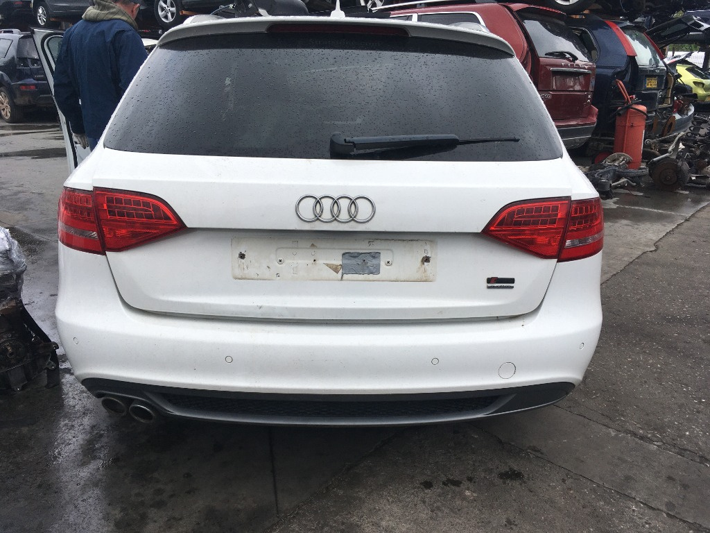 Dezmembrari Audi A4 B8 2009 Break 2.0 TD