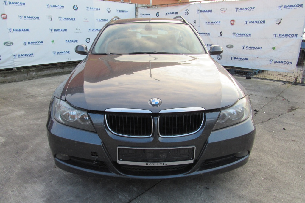 Dezmembrari BMW 318D din 2007