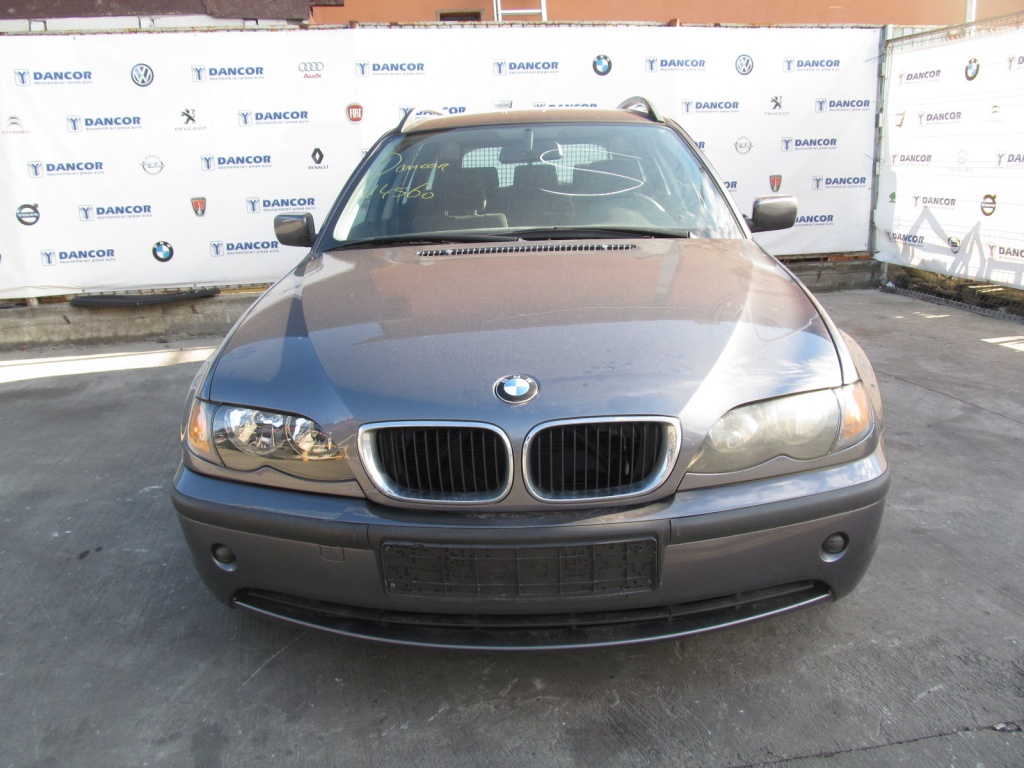 Dezmembrari BMW 320 2.0 d din 2002