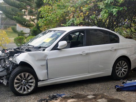 Dezmembrari BMW E90 facelift 2011