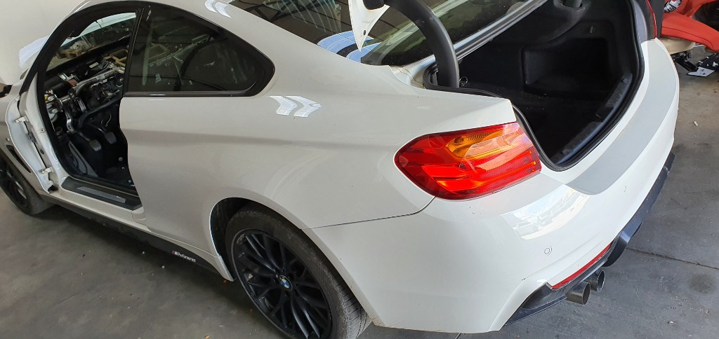 Dezmembrari Bmw seria 4 coupe F32 alpinweiss3