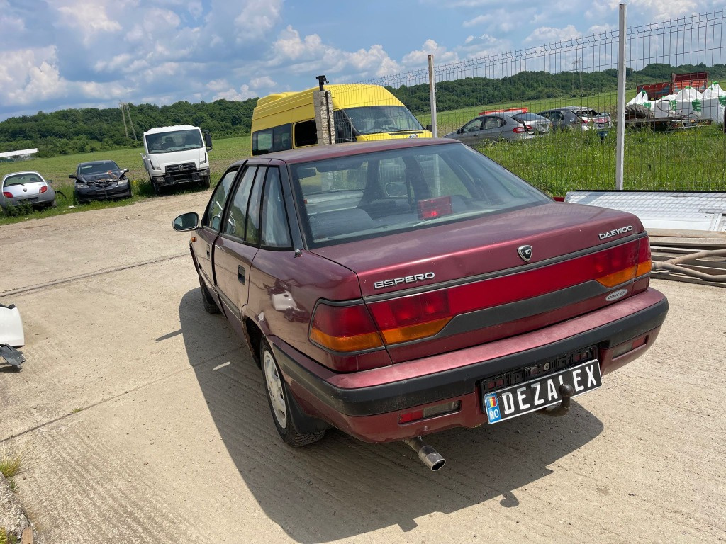 Dezmembrari Daewoo Espero Sedan