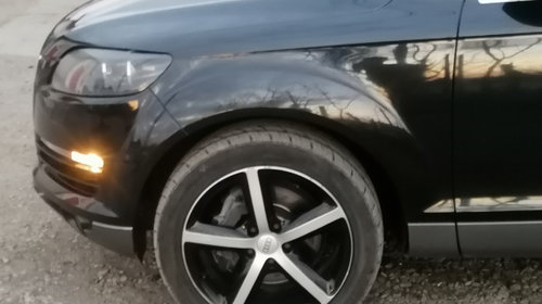 Dezmembrari dezmembrări Audi Q7 motor 3