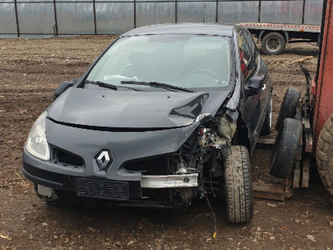 Dezmembrari dezmembrari Renault CLIO 3 motor 1.2 benzina an 2008 volan stanga
