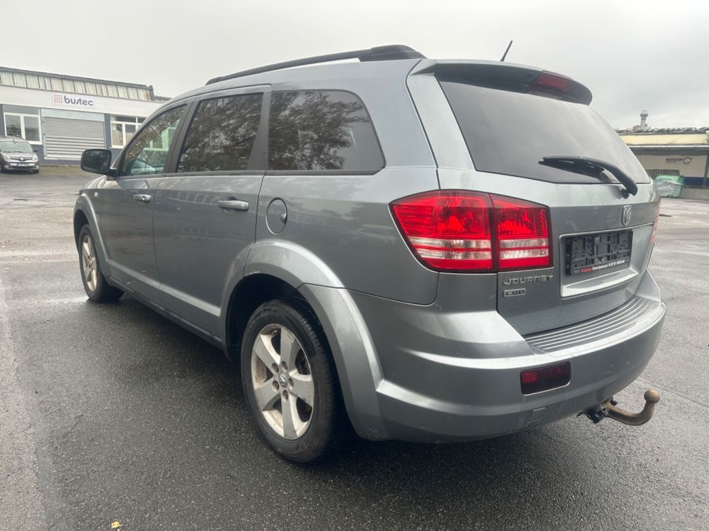 Dezmembrari Dodge Journey 2.7 benzina 18