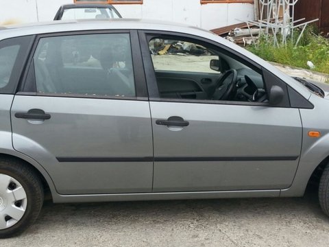 Dezmembrari Ford Fiesta 1.3i 2003