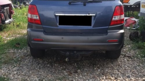 Dezmembrari Kia Sorento 2.5 2005