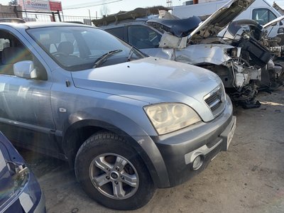 Dezmembrari Kia Sorento 2.5 crdi 4x4 2005