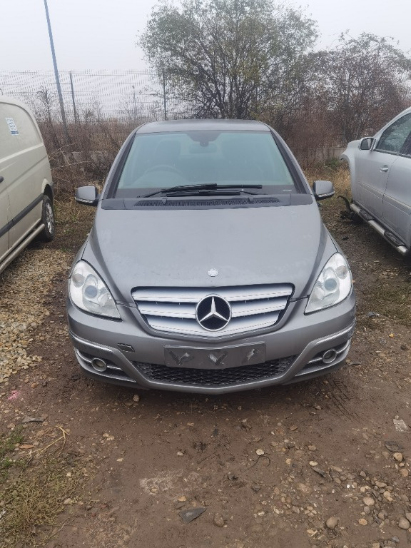 Dezmembrari Mercedes B Class W245 B180 CDI