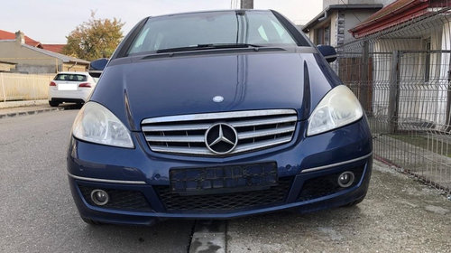 Dezmembrari Mercedes-Benz A160 W169 FACE