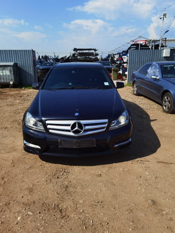 Dezmembrari Mercedes c200 cdi w204 facel