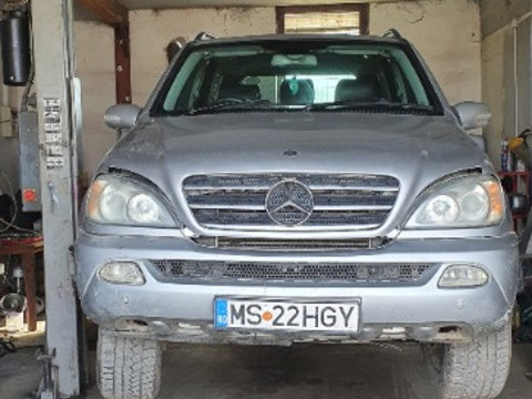 Dezmembrari Mercedes M-Class W163 2003 SUV 2.7CDI