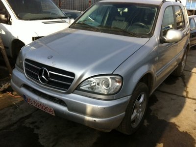 Dezmembrari mercedes ml 270 cdi