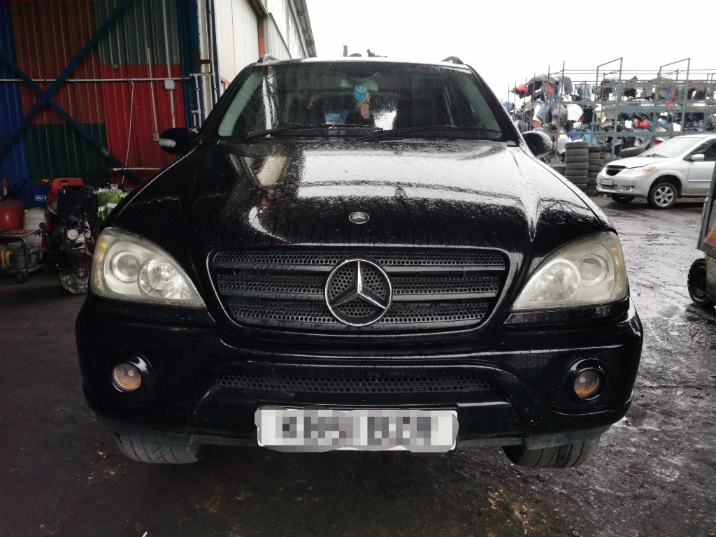 Dezmembrari Mercedes ML AMG 2004 2.7 CDi