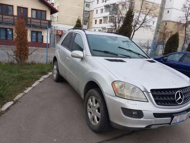 Dezmembrari Mercedes ML W164 320 CDI 2007 350 benzina