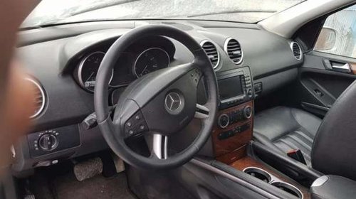 Dezmembrari Mercedes ML W164 320 CDI 200