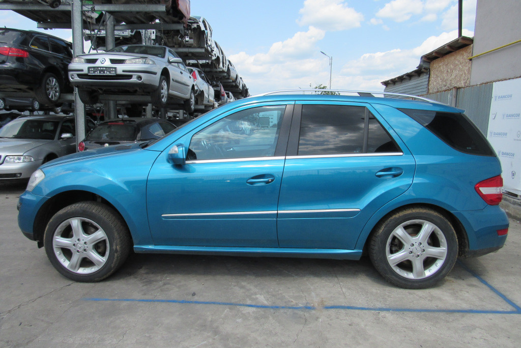 Dezmembrari Mercedes ML350 W164 facelift