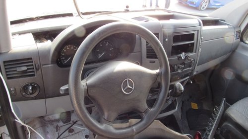 Dezmembrari Mercedes Sprinter 2.2CDI din