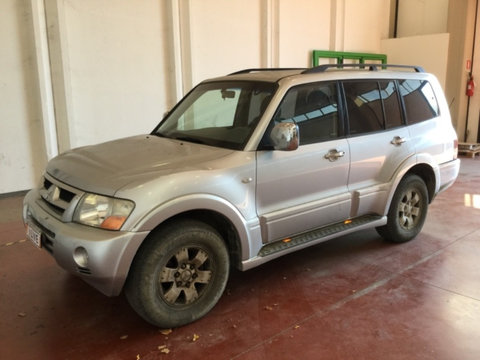 Dezmembrari Mitsubishi Pajero 3.2 DI-D