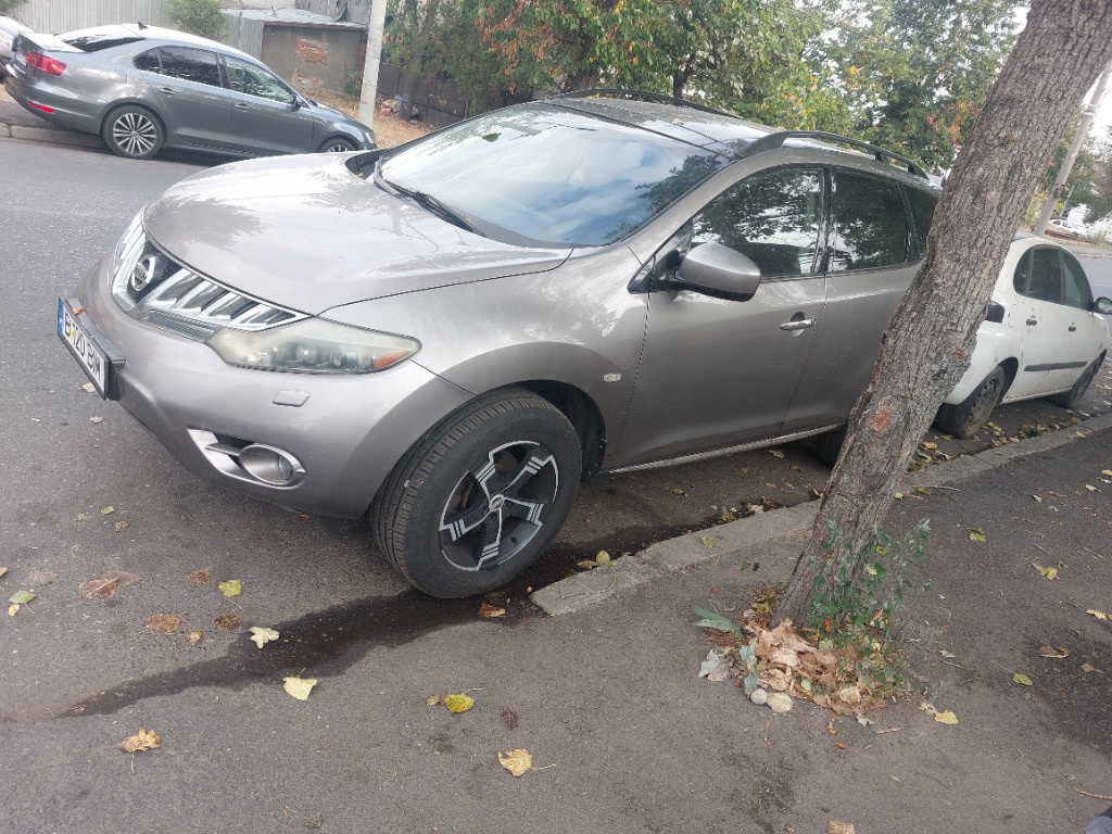 Dezmembrari nissan murano 3,5 benzina an fabricație 2009 cutie viteze automata bara fata faruri xenon