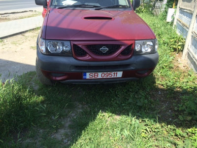 Dezmembrari nissan terrano 2,7 td,an 2004