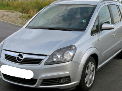 Dezmembrari Opel Zafira B 1.9 CDTI din 2007 volan pe stanga