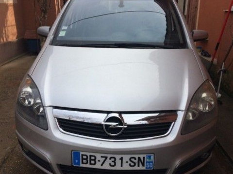 Dezmembrari opel zafira B 2007 motor 1.9 cdti