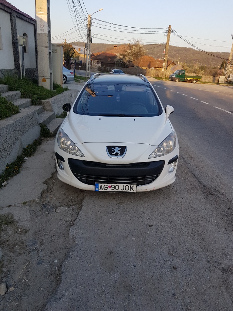 Dezmembrari peugeot 308