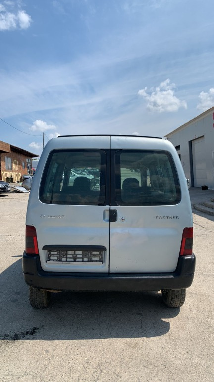 Dezmembrari peugeot partner 1,9 diesel a