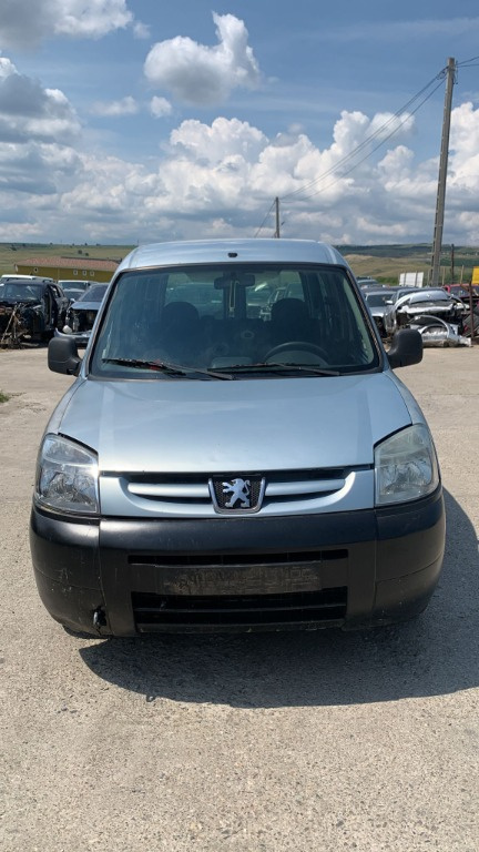 Dezmembrari peugeot partner 1,9 diesel anul 2004 tip motor HJY