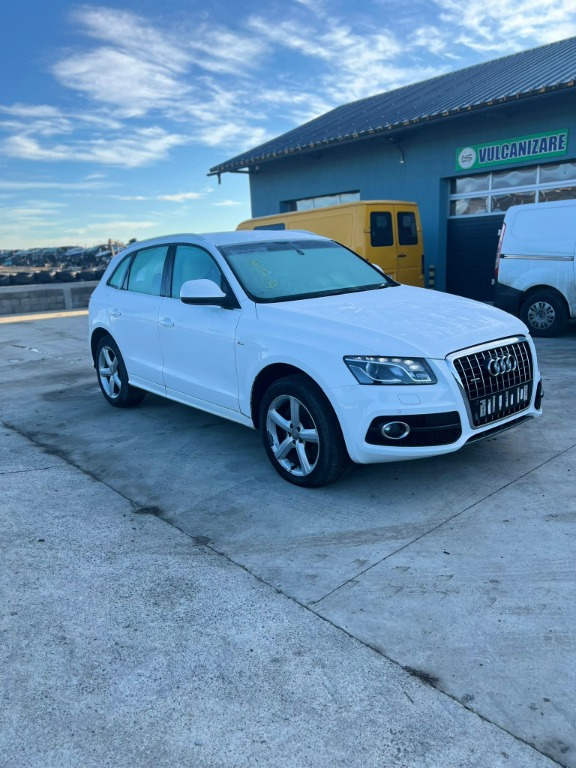 Dezmembrari piese Audi Q5 3.0 TDI 2011 Cod: CCWA Q