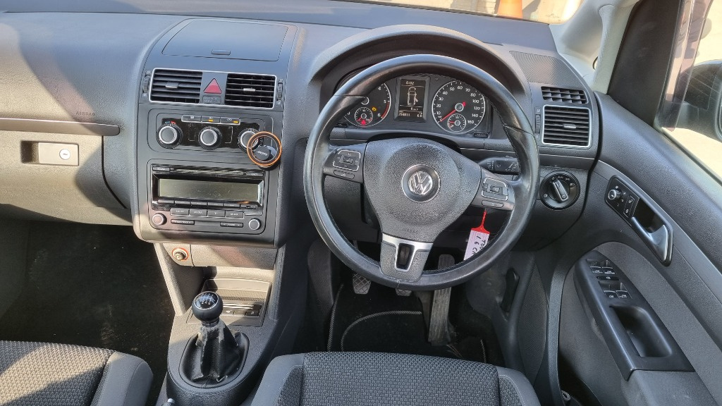 Dezmembrari piese auto VW Touran 1.6 CAY