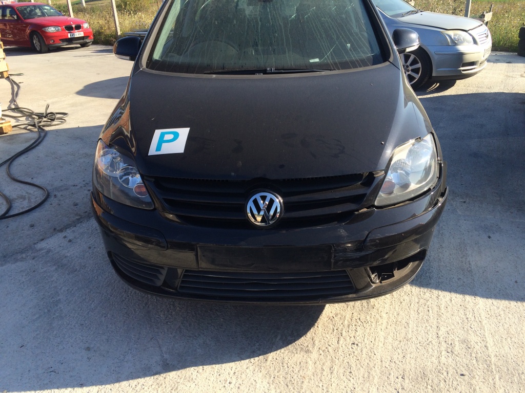 Dezmembrari piese VW Golf 5 Plus 1.4 Benzina