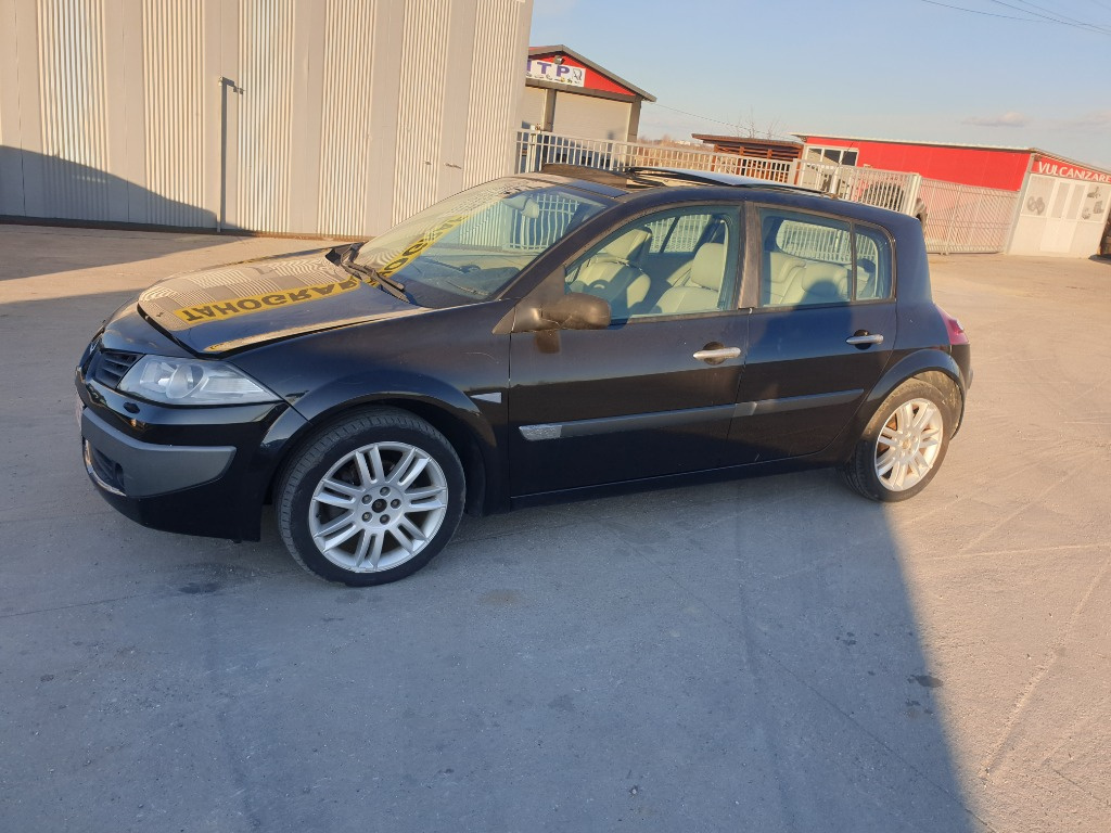 Dezmembrari Renault Megane 2 2.0 dCi 150