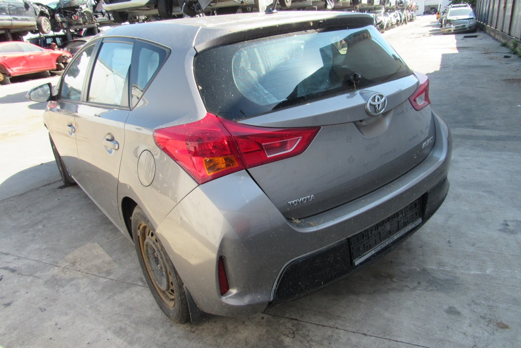Dezmembrari Toyota Auris 1.4D D-4D din 2014