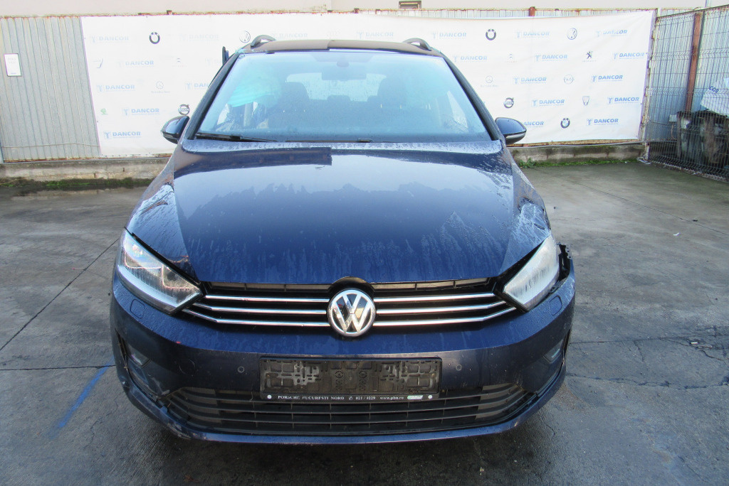 Dezmembrari Volkswagen Golf 7 Plus 1.6 tdi 2015