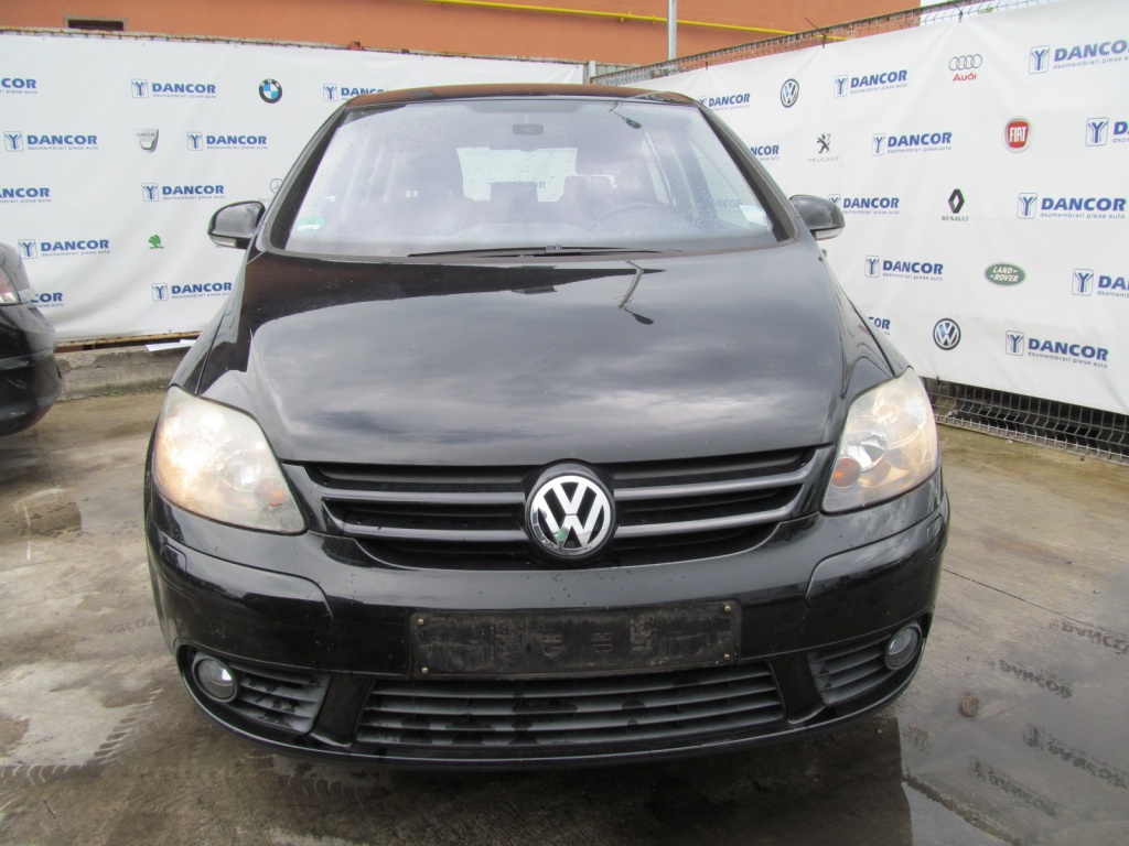 Dezmembrari Volkswagen Golf V plus 1.9 tdi din 2005