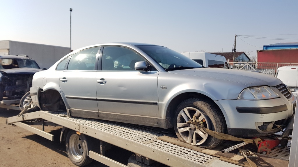 Dezmembrari Volkswagen Passat 1.9 tdi, an 2003