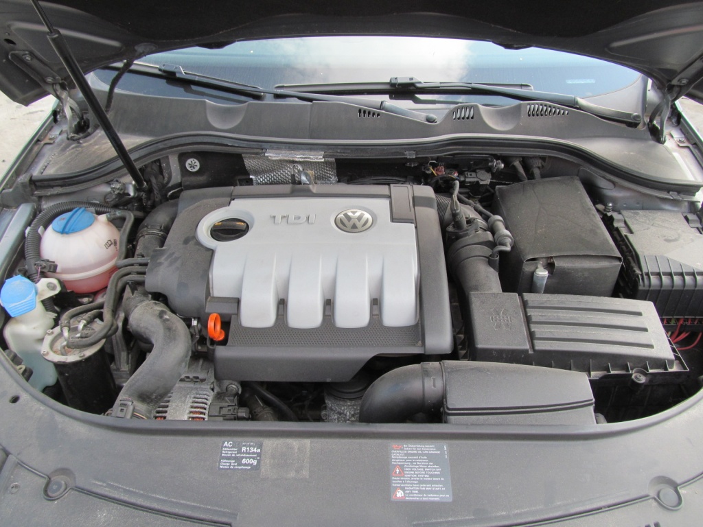 Dezmembrari Volkswagen Passat 2.0TDI din