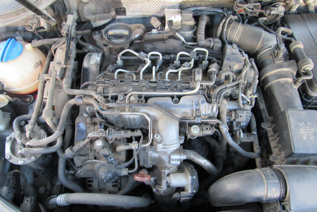 Dezmembrari Volkswagen Passat B6 2.0TDI 