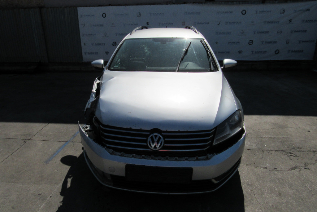 Dezmembrari Volkswagen Passat B7 2.0TDI 2012
