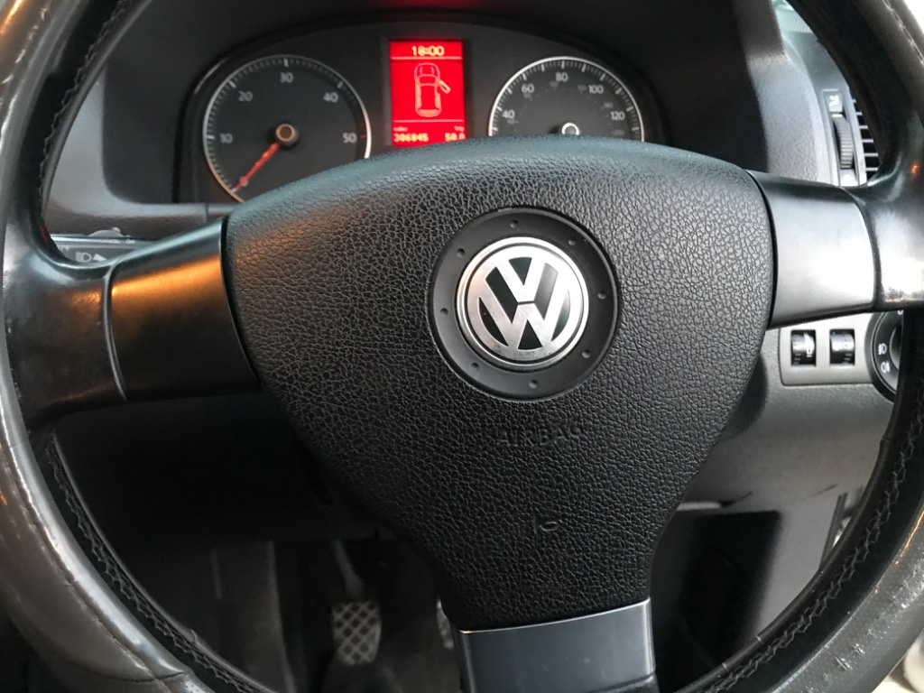 Dezmembrari Volkswagen Touran 2009 2.0BK