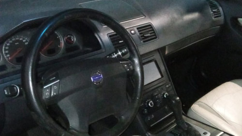 Dezmembrari Volvo XC 90 2002–2014 2.4D