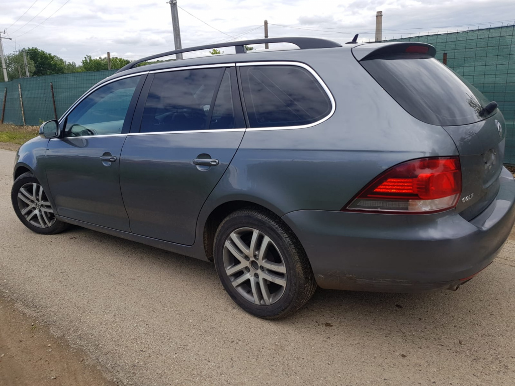Dezmembrari VW Golf 6 combi, 1.6 diesel CAYC gri inchis LD7X